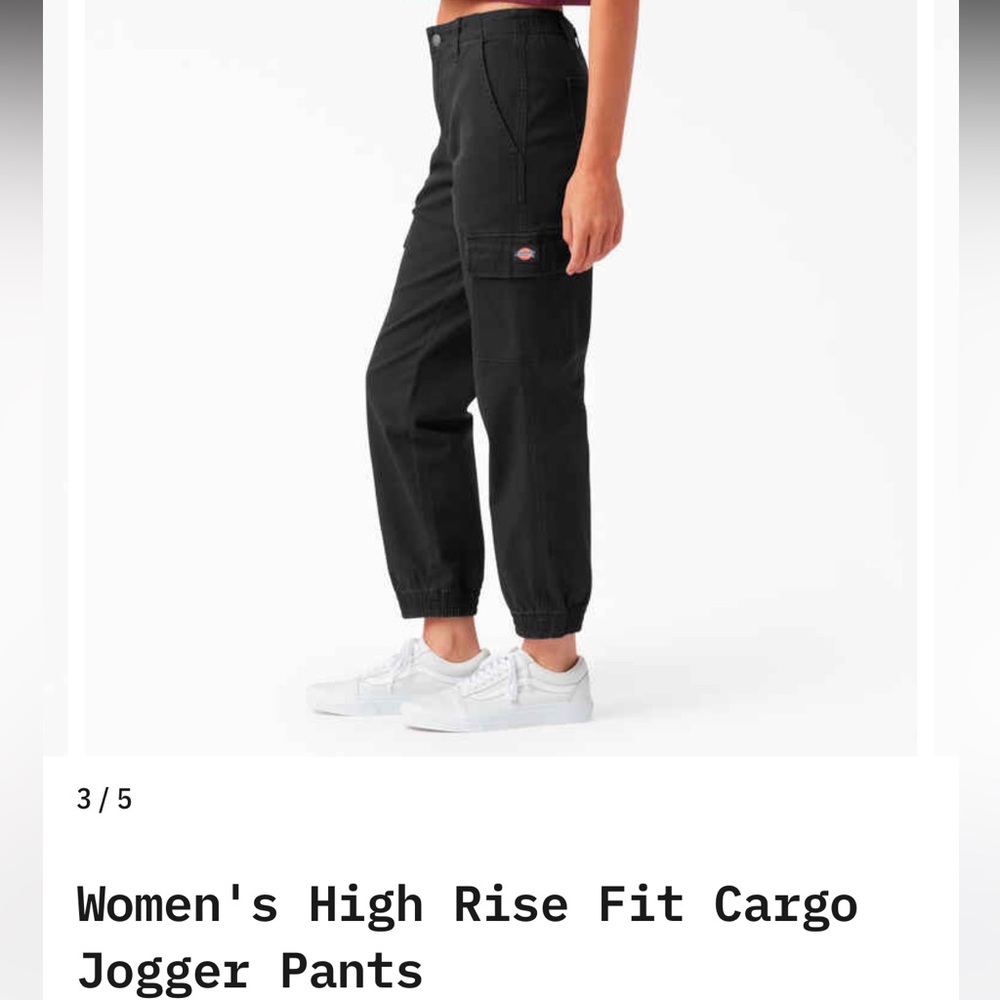 Dickies women’s high rise cargo jogger pant in 32R